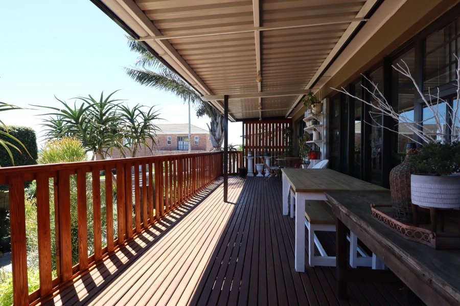 3 Bedroom Property for Sale in Kamma Heights Eastern Cape